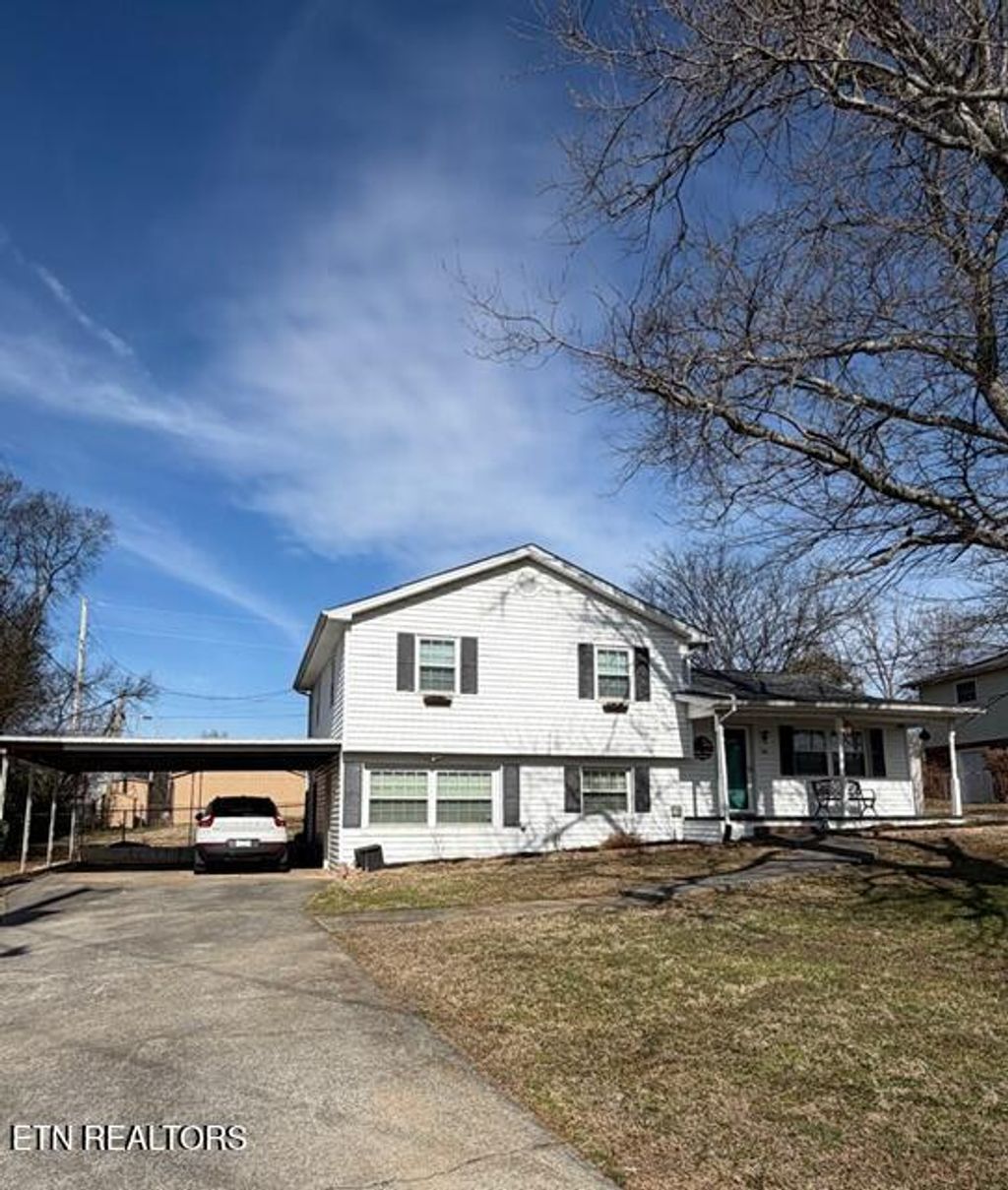 Photo of 106 Apache Rd, Maryville, TN 37804 (MLS # 1329659)