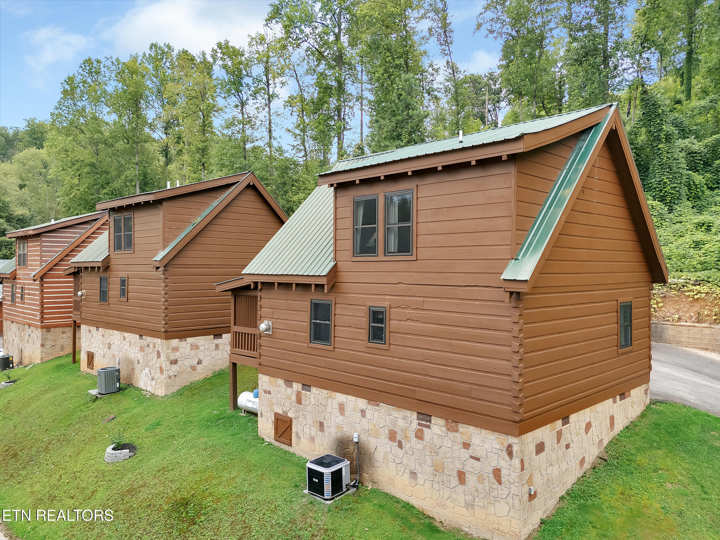 824 Eagle Cove Way