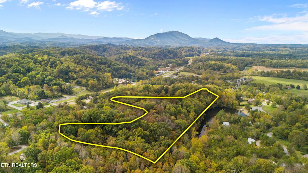 Photo of Lot 2 Cedar Hills Rd, Sevierville, TN 37862 (MLS # 1318423)