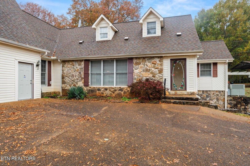 Photo of 1756 County Road 700, Riceville, TN 37370 (MLS # 1306540)