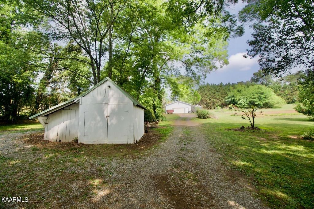 Photo of 3616 Miser Station Rd, Louisville, TN 37777 (MLS # 1229329)