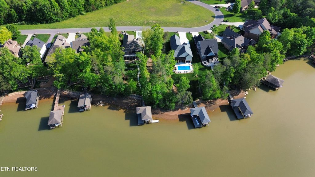 Photo of 14 Falcon Tr, Vonore, TN 37885 (MLS # 1331016)