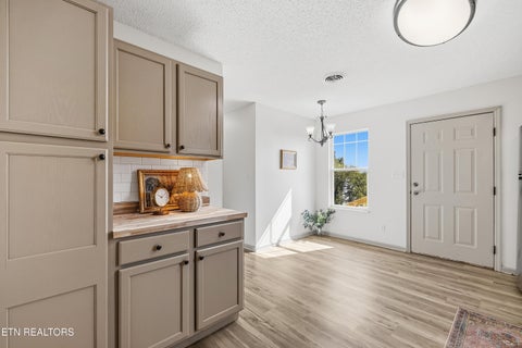 Tiny photo for 1000 Knoxville College Drive, Knoxville, TN 37921 (MLS # 1359333)