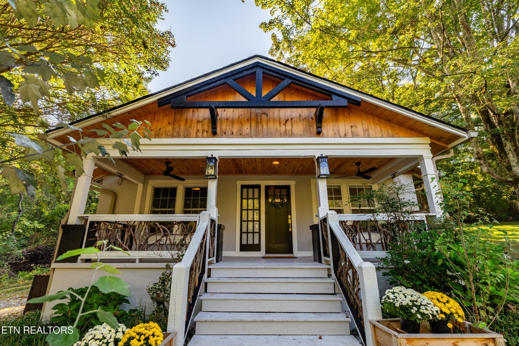 Photo of 2504 White Wing Rd, Lenoir City, TN 37771 (MLS # 1356039)