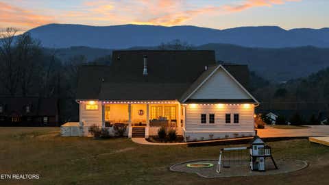 Tiny photo for 130 Hendren Lane, Clinton, TN 37716 (MLS # 1341513)