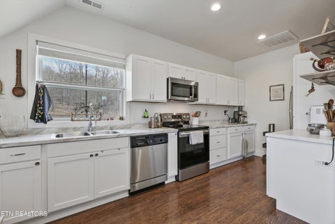 Tiny photo for 130 Hendren Lane, Clinton, TN 37716 (MLS # 1341513)