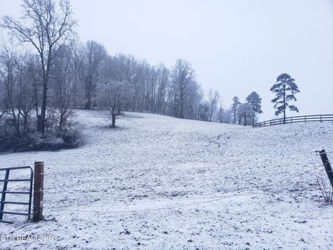 Tiny photo for 2143 Everett Rd, Knoxville, TN 37932 (MLS # 1311237)