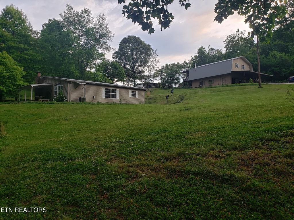 Photo of 2143 Everett Rd, Knoxville, TN 37932 (MLS # 1311237)