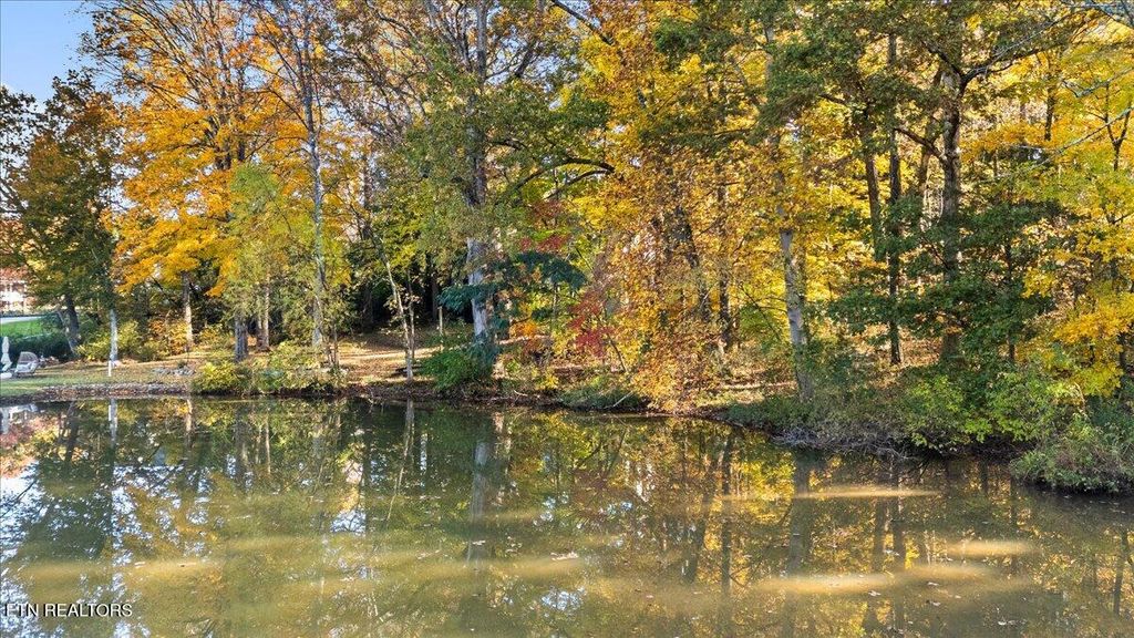 Photo of 1510 Sequoia Drive, Maryville, TN 37801 (MLS # 1321232)