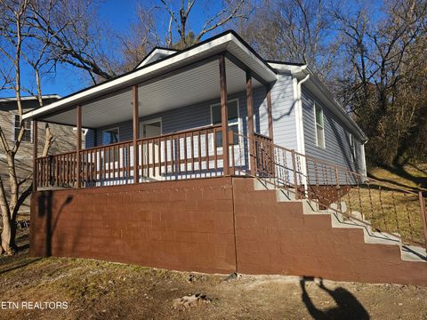 Photo of 3807 Hampton Ave, Knoxville, TN 37914 (MLS # 1340002)