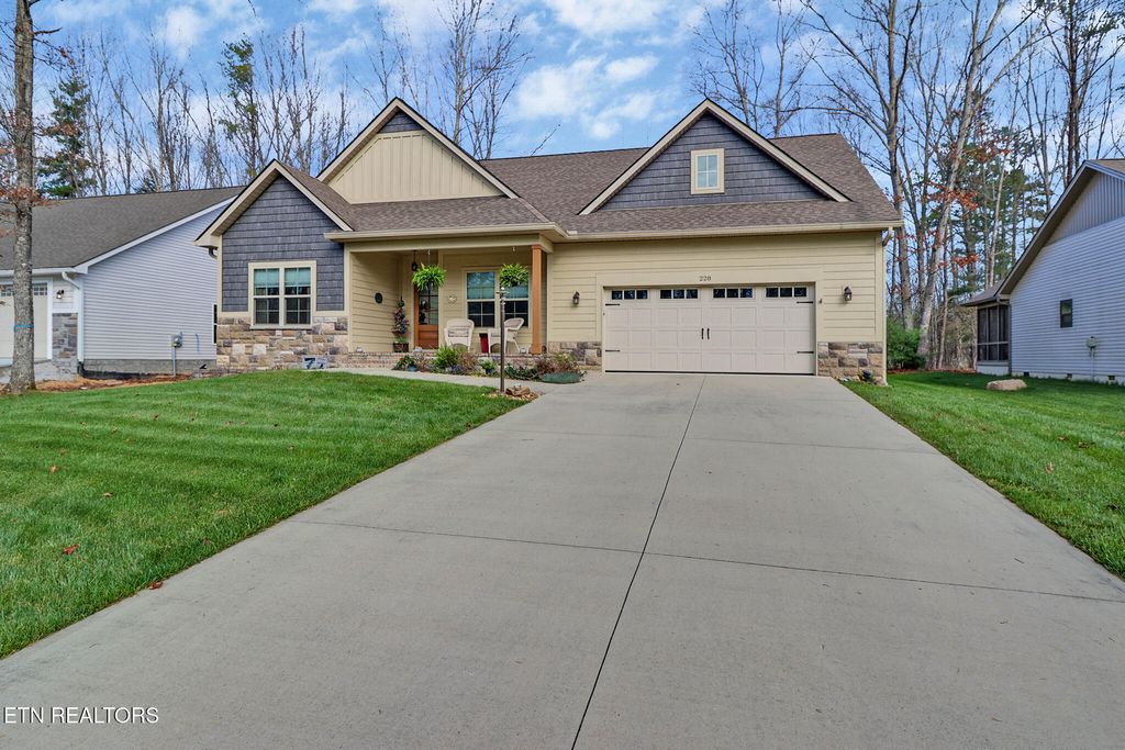 Photo of 228 Thrushwood Drive, Fairfield Glade, TN 38558 (MLS # 1335804)