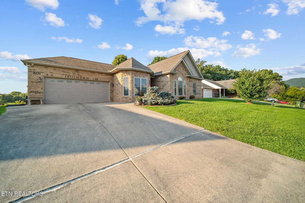 Photo of 8231 Horseshoe Mesa Tr, Corryton, TN 37721 (MLS # 1272888)