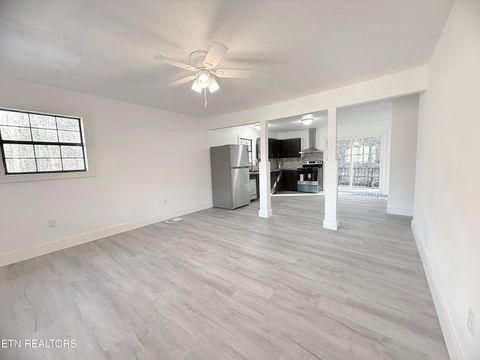 Tiny photo for 130 Fellowship Lane, Caryville, TN 37714 (MLS # 1326389)