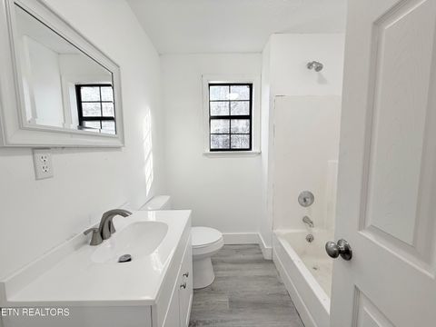 Tiny photo for 130 Fellowship Lane, Caryville, TN 37714 (MLS # 1326389)