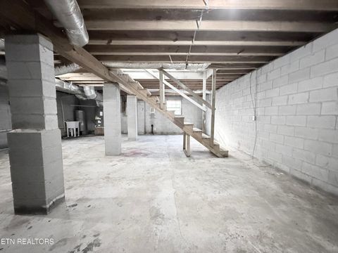 Tiny photo for 130 Fellowship Lane, Caryville, TN 37714 (MLS # 1326389)