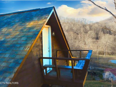 Tiny photo for 130 Fellowship Lane, Caryville, TN 37714 (MLS # 1326389)