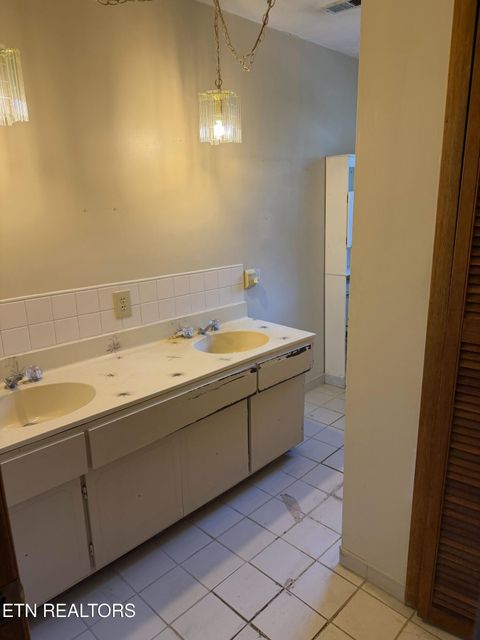 Tiny photo for 912 Raccoon Valley Rd, Maynardville, TN 37807 (MLS # 1338575)