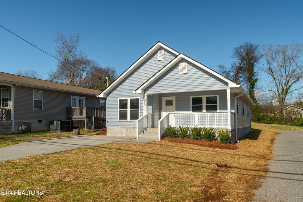 Photo of 2377 Fair Drive, Knoxville, TN 37918 (MLS # 1323104)