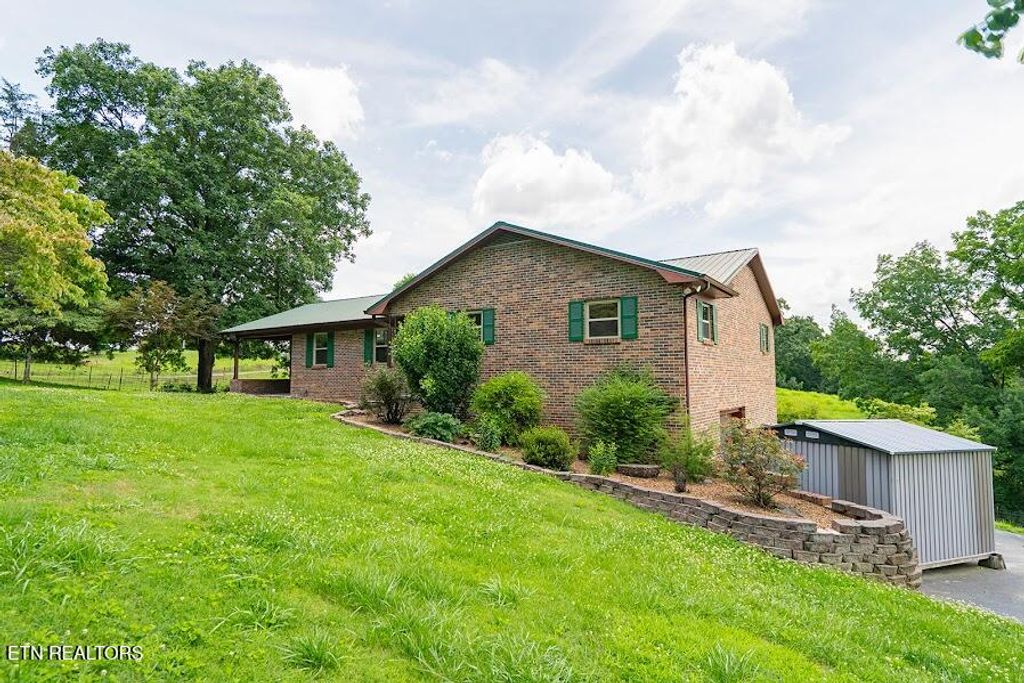 Photo of 2451 Black Oak Rd, Jefferson City, TN 37760 (MLS # 1329681)