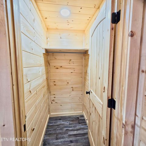 Tiny photo for 137 John Cox Rd, Deer Lodge, TN 37726 (MLS # 1316063)