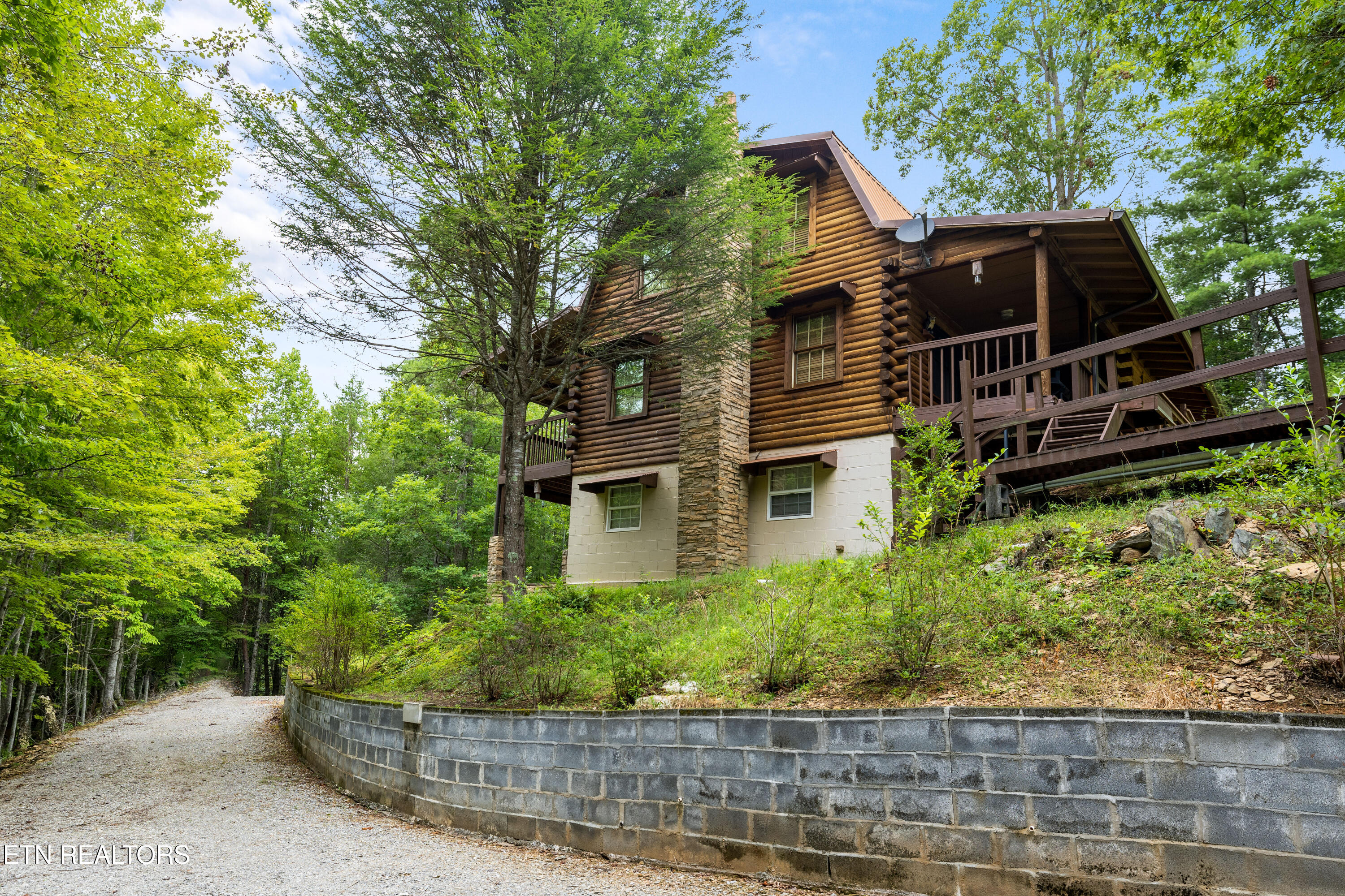 1736 Rafter Rd