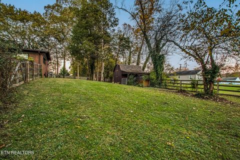 Tiny photo for 410 Douglas Lane, Clinton, TN 37716 (MLS # 1321029)