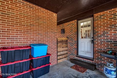 Tiny photo for 410 Douglas Lane, Clinton, TN 37716 (MLS # 1321029)