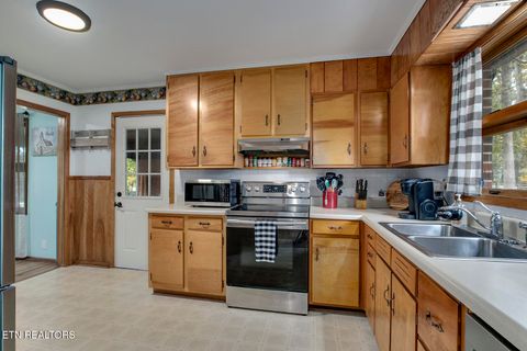 Tiny photo for 410 Douglas Lane, Clinton, TN 37716 (MLS # 1321029)