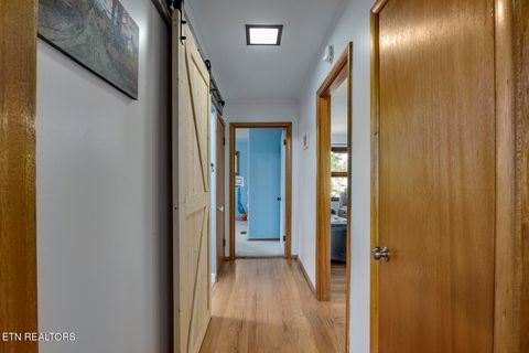 Tiny photo for 410 Douglas Lane, Clinton, TN 37716 (MLS # 1321029)