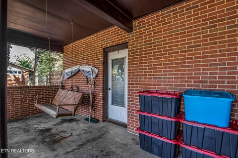 Tiny photo for 410 Douglas Lane, Clinton, TN 37716 (MLS # 1321029)