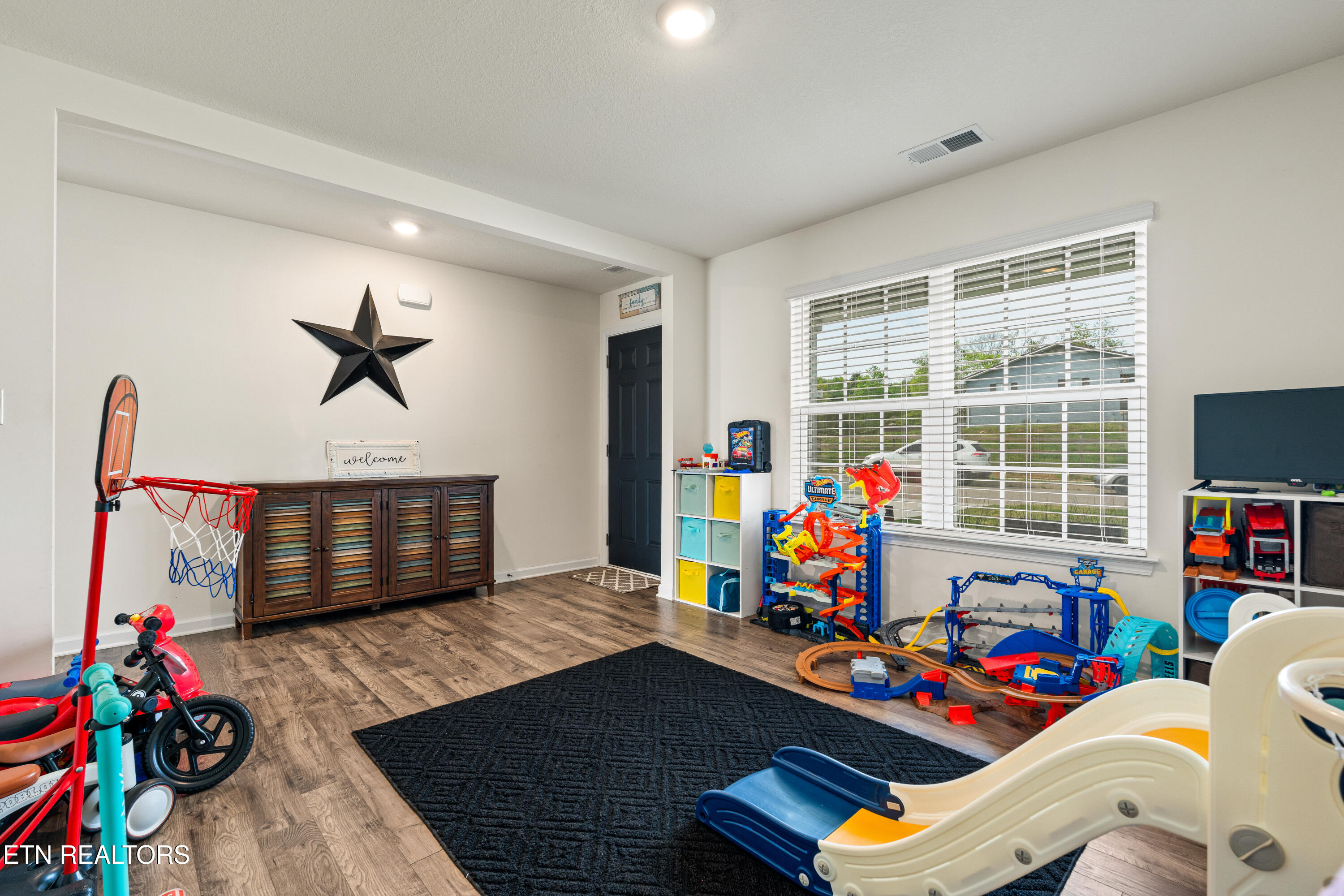 9534 Joy Denise Lane