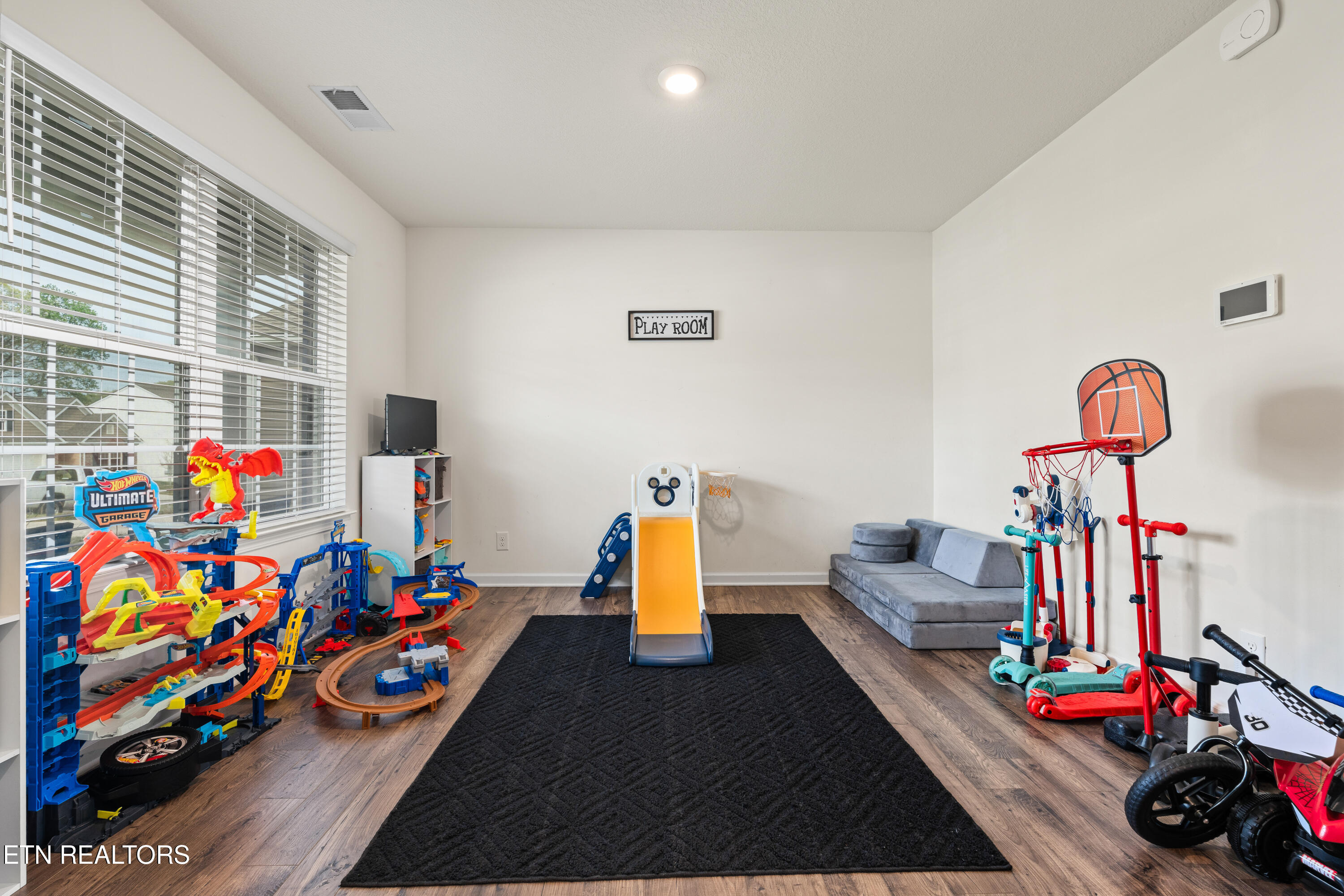 9534 Joy Denise Lane