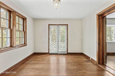 Tiny photo for 4304 Kingston Pike, Knoxville, TN 37919 (MLS # 1297447)