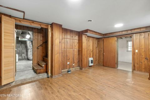 Tiny photo for 4304 Kingston Pike, Knoxville, TN 37919 (MLS # 1297447)