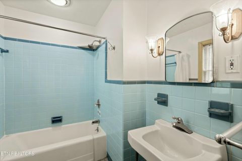 Tiny photo for 4304 Kingston Pike, Knoxville, TN 37919 (MLS # 1297447)