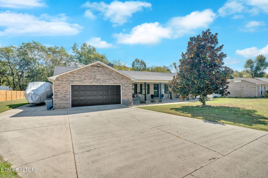 Photo of 709 Calvin St, Kingston, TN 37763 (MLS # 1318433)