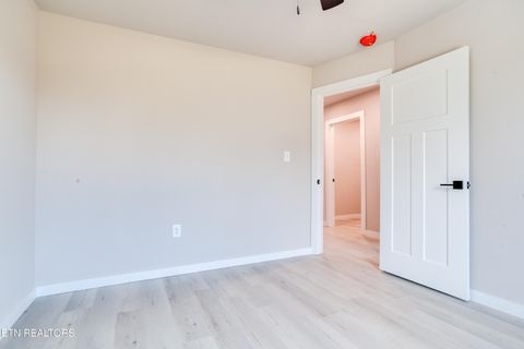Tiny photo for 115 Paul Lane, LaFollette, TN 37766 (MLS # 1317141)