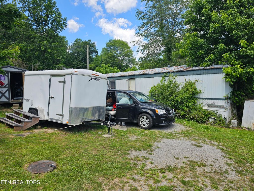 Photo of 169 Metcalf Lane, Tazewell, TN 37879 (MLS # 1264458)