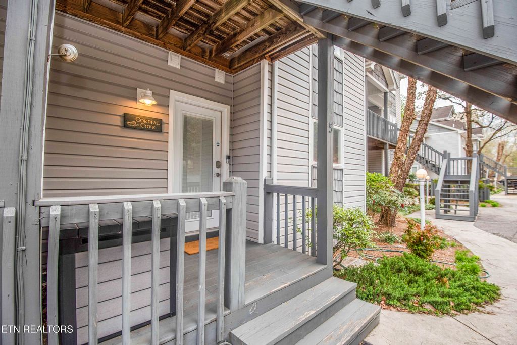 Photo of 245 Doe Ln Ln #5, LaFollette, TN 37766 (MLS # 1304089)