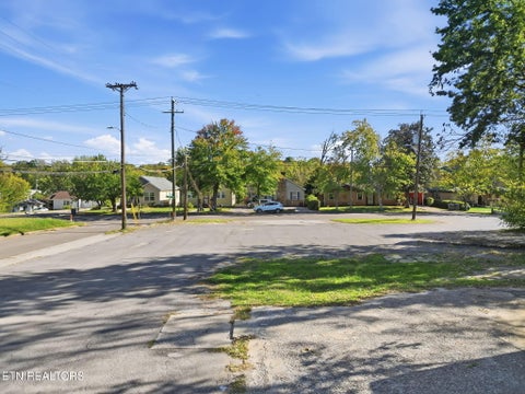 Tiny photo for 2115 McCalla Ave, Knoxville, TN 37915 (MLS # 1359615)