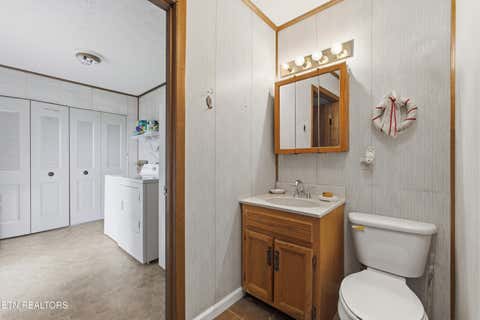 Tiny photo for 102 Coffey Circle, Rockwood, TN 37854 (MLS # 1343143)