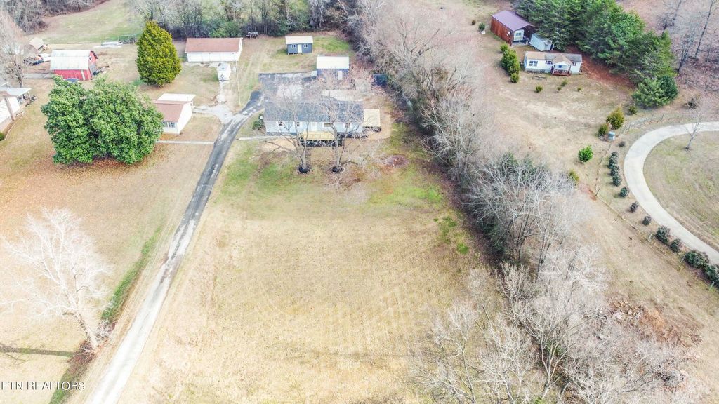 Photo of 1013 N Trigonia Rd, Greenback, TN 37742 (MLS # 1248033)