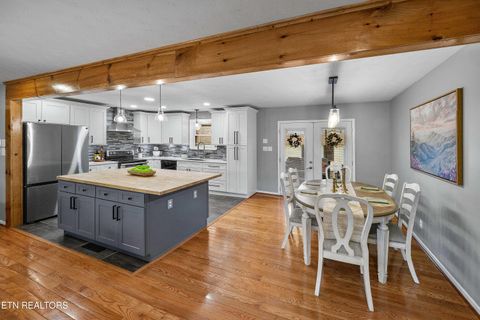 Tiny photo for 605 Ensley Drive, Knoxville, TN 37920 (MLS # 1326339)