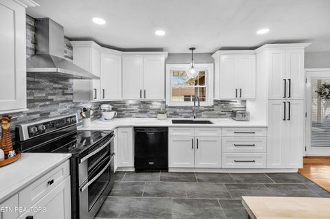 Tiny photo for 605 Ensley Drive, Knoxville, TN 37920 (MLS # 1326339)