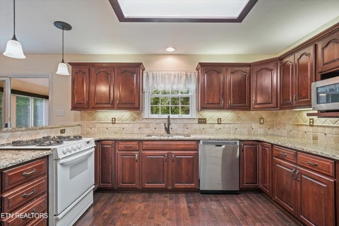 Tiny photo for 2560 Hirst Circle, Lenoir City, TN 37772 (MLS # 1359541)