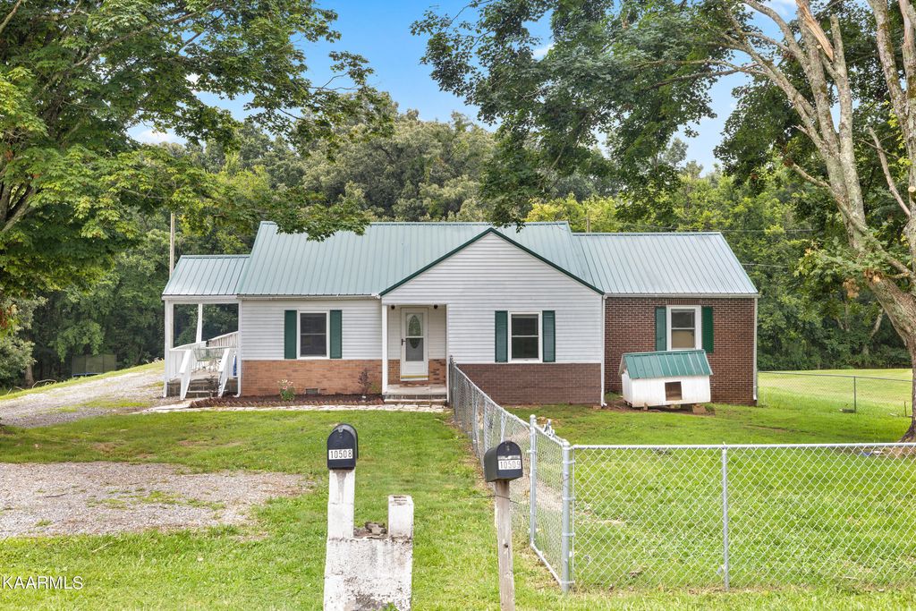 Photo of 10508 Asheville Highway Hwy, Strawberry Plains, TN 37871 (MLS # 1232913)