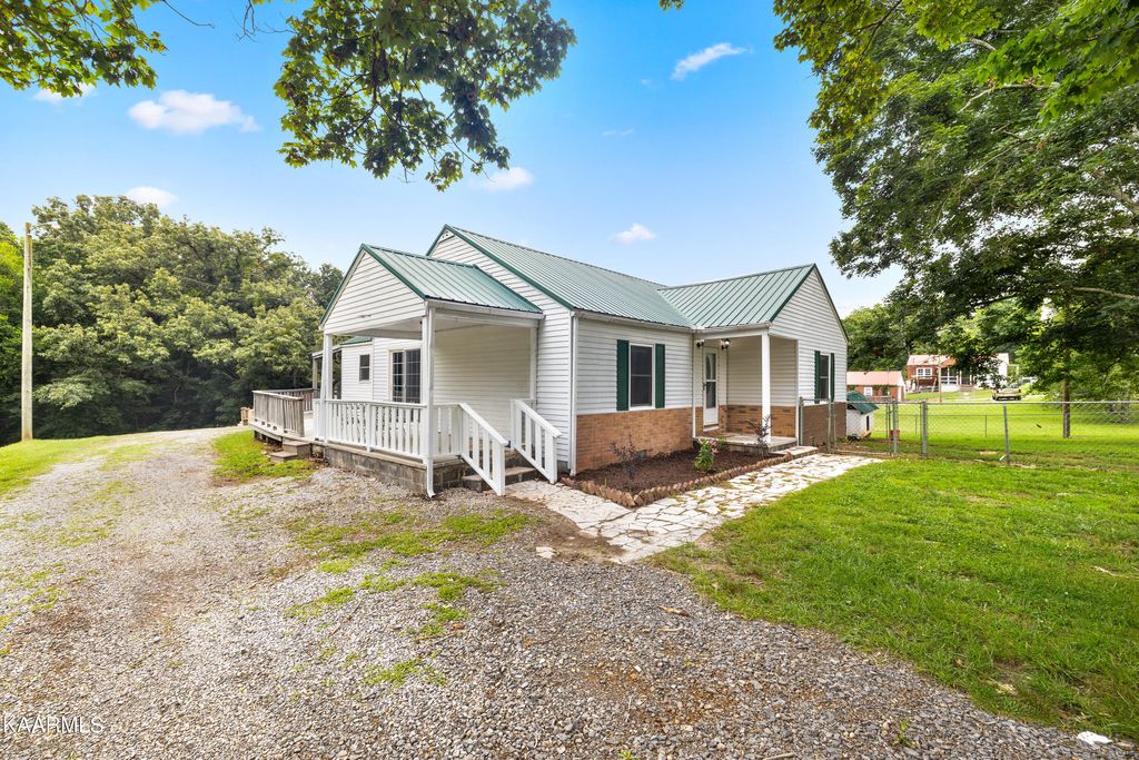 Photo of 10508 Asheville Highway Hwy, Strawberry Plains, TN 37871 (MLS # 1232913)