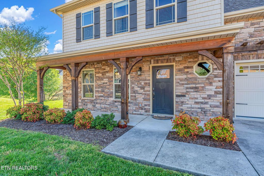 Photo of 9004 Carnegie Way, Knoxville, TN 37922 (MLS # 1336097)