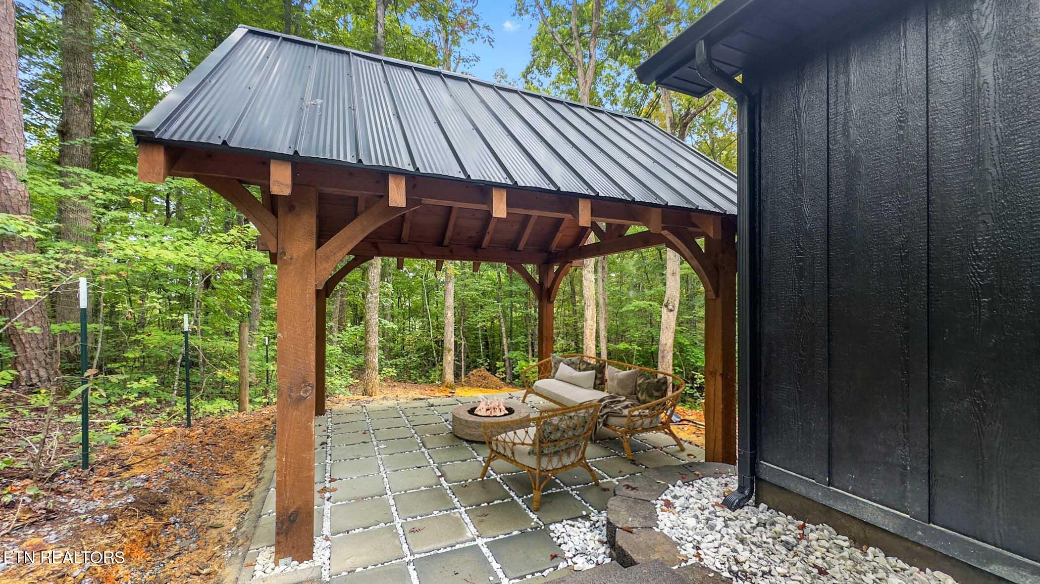 2521 Black Oak Ridge Rd