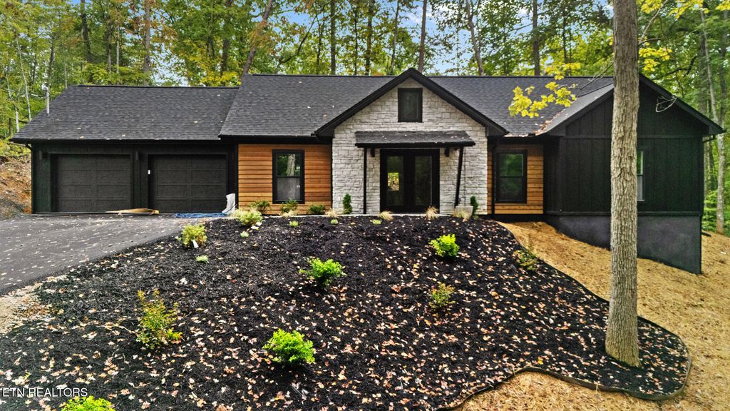Photo of 2521 Black Oak Ridge Rd, Sevierville, TN 37876 (MLS # 1317678)